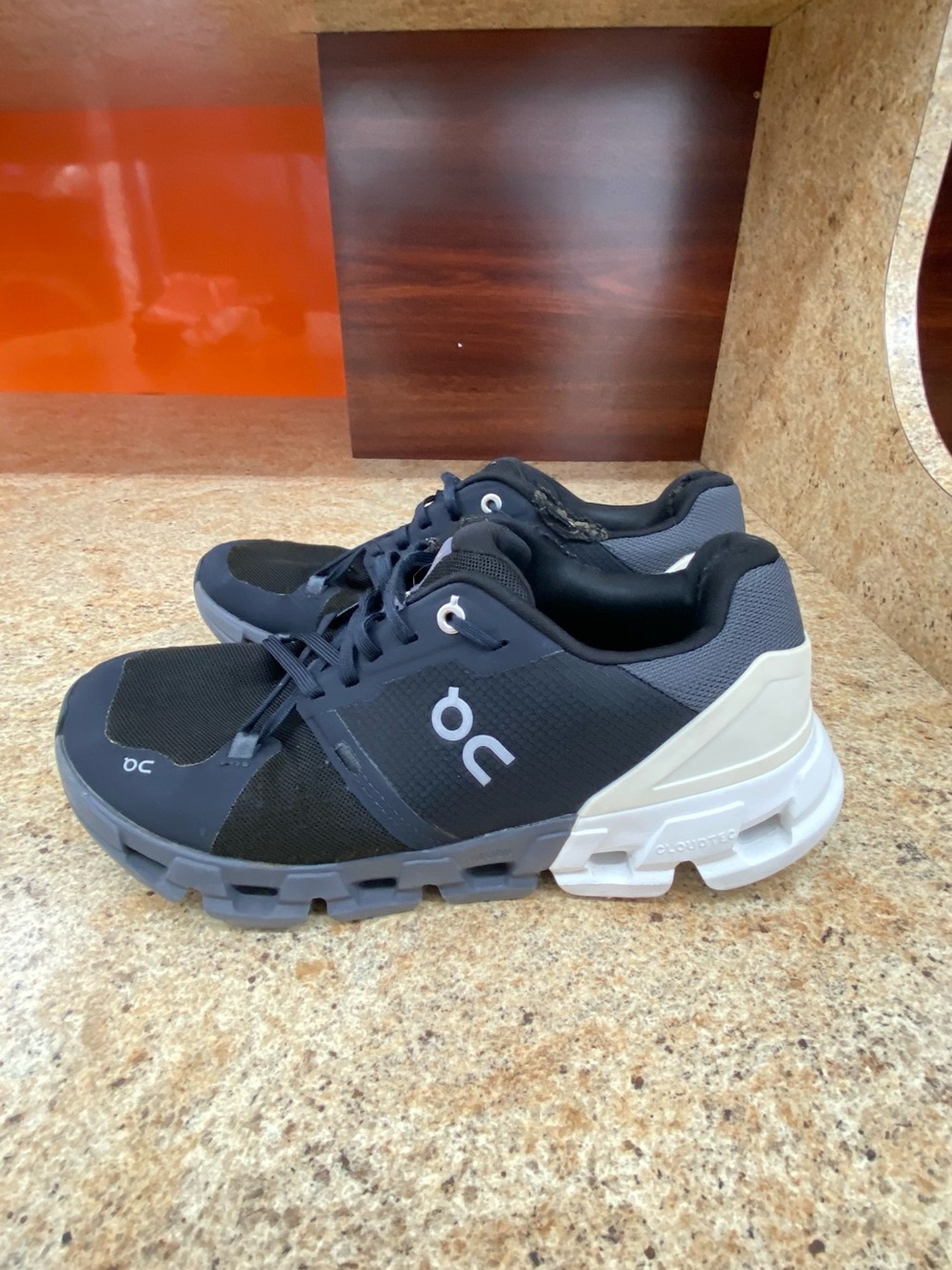 On Running Cloudflyer 4 Women's Stability Shoes - Black/White - Size 9